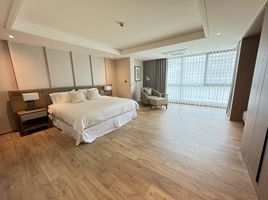 3 Bedroom Condo for rent at K.P. Villa, Phra Khanong Nuea