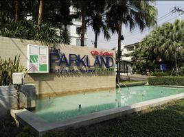 2 Bedroom Apartment for sale at The Parkland Ratchada-Thapra, Dao Khanong, Thon Buri