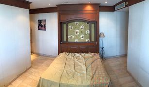 2 Bedrooms Condo for sale in Bang Phongphang, Bangkok Royal River Place
