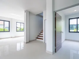 6 Bedroom House for rent at Chayayon Village, Suthep