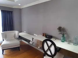 1 Bedroom Condo for rent at Nusa State Tower Condominium, Si Lom