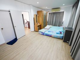 3 Schlafzimmer Villa zu vermieten im Vararom Minburi, Saen Saep, Min Buri, Bangkok