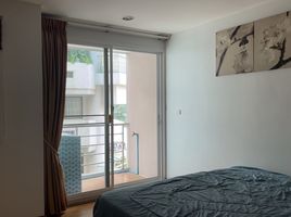 1 Schlafzimmer Wohnung zu verkaufen im Serene Place Sukhumvit 24, Khlong Tan