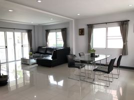 3 Schlafzimmer Haus zu verkaufen im Vista Ville C, Lat Sawai, Lam Luk Ka