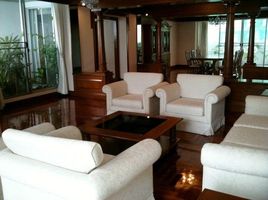 3 Bedroom Condo for rent at Raj Mansion, Khlong Toei