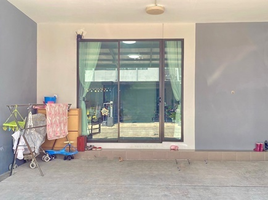 3 Bedroom Townhouse for sale at Pleno Ratchaphruek-Rattanathibet, Bang Krang