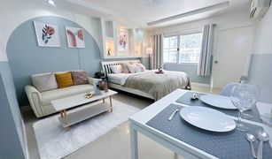 Studio Condo for sale in Sam Sen Nok, Bangkok Ratchada Prestige