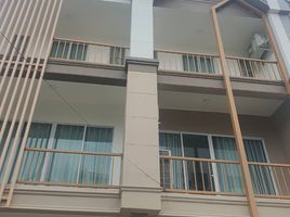 8 Bedroom Townhouse for sale in Bang Lamung Railway Station, Bang Lamung, Bang Lamung