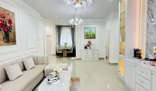 3 Schlafzimmern Haus zu verkaufen in Nong Prue, Pattaya Classic Garden Home