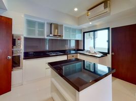 4 Bedroom Condo for rent at Phirom Garden Residence, Khlong Tan Nuea, Watthana, Bangkok, Thailand