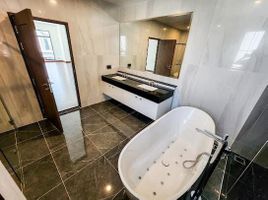 5 Bedroom Villa for sale at The Palazzo Pinklao, Sala Thammasop, Thawi Watthana