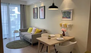 曼谷 Thung Mahamek Regal Condo Sathorn - Naradhiwas 1 卧室 公寓 售 