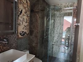 3 спален Пентхаус в аренду в Kanika Suites, Lumphini