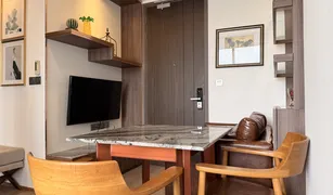 Кондо, Студия на продажу в Si Phraya, Бангкок Ashton Chula-Silom