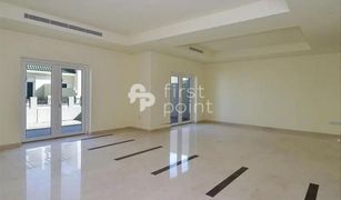 4 Bedrooms Villa for sale in North Village, Dubai Quortaj