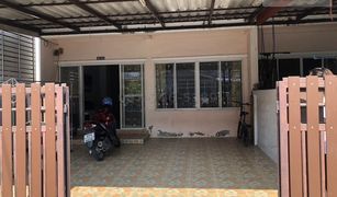 3 Bedrooms Townhouse for sale in Nong Chok, Bangkok 