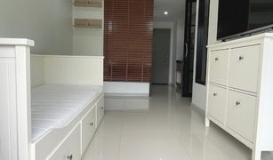 1 Schlafzimmer Wohnung zu verkaufen in Chomphon, Bangkok L Loft Ratchada 19