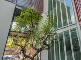 6 спален Дом for sale in Crystal Design Center (CDC), Khlong Chan, Lat Phrao