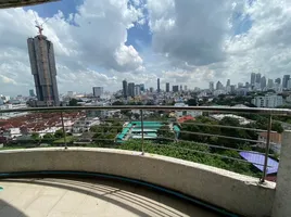 2 Bedroom Apartment for sale at Supalai Place, Khlong Tan Nuea