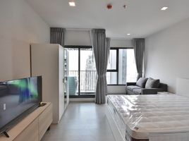 Studio Apartment for rent at Life Asoke Rama 9, Makkasan, Ratchathewi