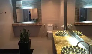 Дом, 4 спальни на продажу в Thep Krasattri, Пхукет The Happy Place