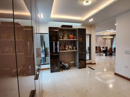 9 спален Дом for sale in Бангкок, Bang Chak, Пхра Кханонг, Бангкок