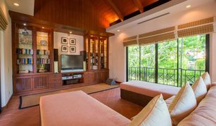 3 Schlafzimmern Villa zu verkaufen in Rawai, Phuket Nai Harn Baan Bua