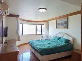 3 Schlafzimmer Appartement zu vermieten im Rimping Condominium, Wat Ket