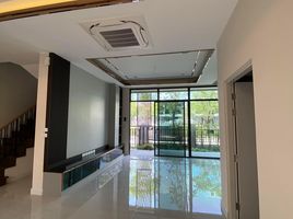 4 Schlafzimmer Villa zu verkaufen im Bangkok Boulevard Donmueang Chaengwattana, Si Kan, Don Mueang