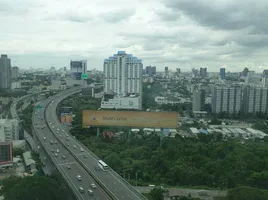 1 спален Квартира в аренду в TC Green Rama 9, Huai Khwang