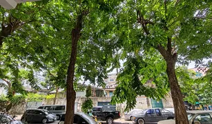 Studio Retail space for sale in Thung Wat Don, Bangkok 