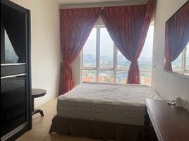 1 Bedroom Penthouse for rent at Laurel Park, Sungai Buloh, Petaling, Selangor, Malaysia