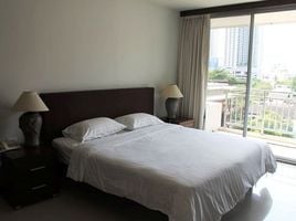 1 Bedroom Apartment for rent at Baan Thirapa, Thung Mahamek, Sathon
