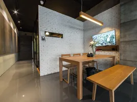 116 SqM Office for rent in Nana BTS, Khlong Toei Nuea, Khlong Toei Nuea