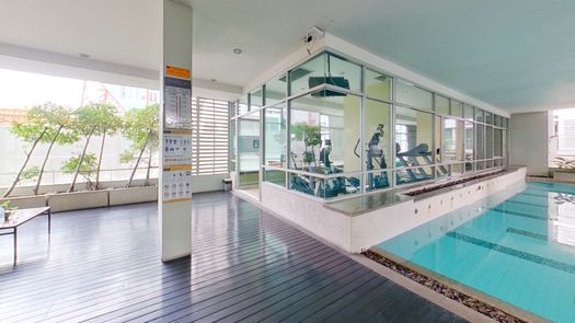 3D视图 of the Communal Gym at The Room Sukhumvit 79