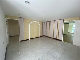 4 Schlafzimmer Haus zu verkaufen in Mueang Chiang Mai, Chiang Mai, Chang Khlan, Mueang Chiang Mai