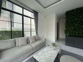 3 спален Дом в аренду в The Master Ekkamai - Sukhontasawat, Lat Phrao