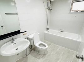 2 спален Квартира в аренду в Waterford Park Rama 4, Phra Khanong