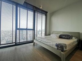 2 Bedroom Condo for rent at The Lofts Silom, Si Lom, Bang Rak