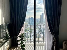 2 Bedroom Condo for sale at XT Ekkamai, Khlong Tan Nuea, Watthana