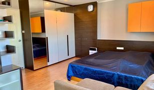 2 Schlafzimmern Wohnung zu verkaufen in Sam Sen Nai, Bangkok Lumpini Ville Phahol-Suthisarn