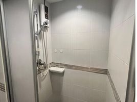 1 Schlafzimmer Wohnung zu verkaufen im Lumpini Place Srinakarin, Suan Luang, Suan Luang