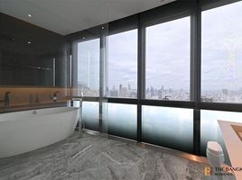 2 спален Кондо в аренду в Millennium Residence, Khlong Toei