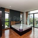 2 BR apartment for rent Tonle Bassac $1200