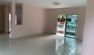 3 Bedrooms House for sale in Bang Chan, Bangkok Lanceo Wongwaen-Ramintra