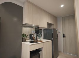 Studio Wohnung zu verkaufen im Reference Sathorn - Wongwianyai, Samre