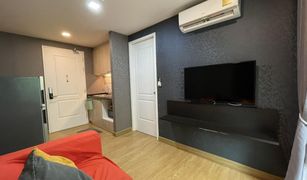 1 Bedroom Condo for sale in Bang Chak, Bangkok The Light Newyork