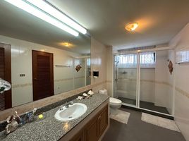 2 спален Кондо на продажу в Regent Villas Condo, Ча Ам