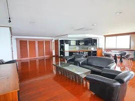 2 Bedroom Condo for rent at Baan Rimpha , Na Kluea