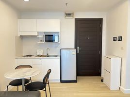 1 Bedroom Condo for rent at Thru Thonglor, Bang Kapi, Huai Khwang, Bangkok